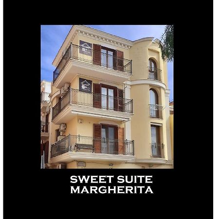Sweet Suite Margherita B&B マルゲリータ・ディ・サヴォイア エクステリア 写真
